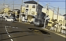 日本一大爷坠入深坑3个月仍未获救 官方：预计5月中旬开始搜寻！