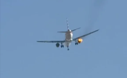美国航空公司一客机起飞后发动机起火 现场视频曝光！