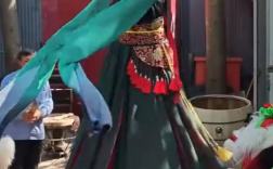 俄罗斯女孩河南拜师学习非遗牛皮鼓 体验“鼓上舞”!