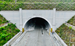 西康高铁全线隧道贯通：预计2026年通车 西安至安康1小时达！