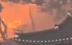 韩国多地接连发生大规模山火 千年古刹被烧毁！