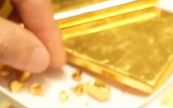 深圳水贝老板炒黄金亏了一个亿  人没跑成！