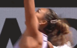 郑钦文不敌世界排名第一的萨巴伦卡止步法网8强！