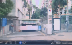 问界M9车主下地库误踩油门差点撞升降杆 小艺：请抬脚！