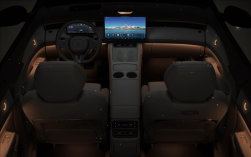 首批搭载华为鸿蒙座舱5！岚图FREE+内饰官曝：信息量极大！