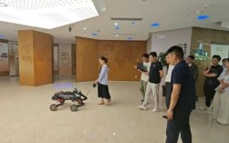 智元研究院智能四足机器人“导盲犬”首秀：成功将盲人带到8楼！