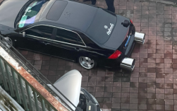 路面积水男子爆改宝骏悦也大脚车上路 去年曾改装“雅阁大炮”也被查!