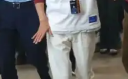 马云现身杭州阿里云谷园区 新“风清扬”工牌醒目！