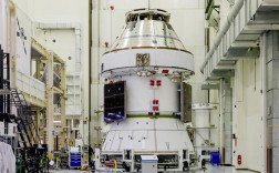 50多年来首次！美载人绕月任务飞船完成与火箭对接！