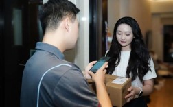 天猫618 3C国补首单送达：东莞小姐姐买了一部手机！