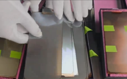 司机翻车！海关查获其私带760个手机液晶显示屏！