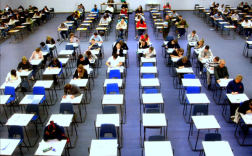 清华大学毕业后当老师3年再高考：达不到640分要请学生吃饭！