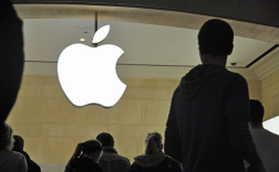 苹果前CEO发声：OpenAI成苹果AI时代劲敌 Siri显得十分滞后！ 