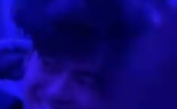 谢霆锋儿子现身演唱会 众多明星到场助阵！