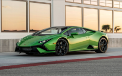 高校文创设计大赛特等奖是一辆兰博基尼：可兑换同价值现金!