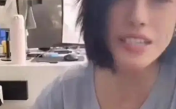 汪峰前女友葛荟婕自曝在腹部植入“戒酒芯片”直播间展示疤痕！