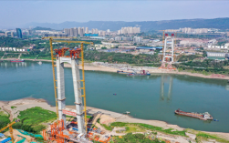 跨越长江！世界最大跨径公轨两用悬索桥先导索成功过江！