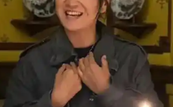 贾玲43岁庆生照曝光 本人超瘦 网友：谁说她复胖了？