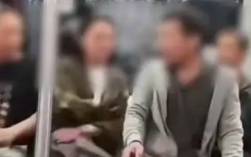 北京地铁上仗义执言女孩父母发声：女孩从小就心地善良！