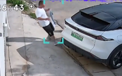 男子坐深蓝汽车里25秒被臭味熏晕倒 4S：查出蓄电池漏液!