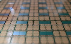 首次！中国芯片领域取得新突破 改进光刻胶缺点：提升7nm及以下先进制程良率！