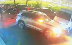 男子无证醉驾出事故被索赔8000元：嫌要价太高报警请评理！