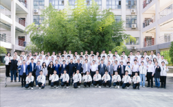 雷军：大学跟高中非常不一样 不要把书读死了!