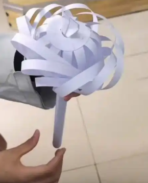 从鞋垫到生态瓶 再到会旋转的纸手工 老师没收学生做的手工越来越高级了！-第2张图片